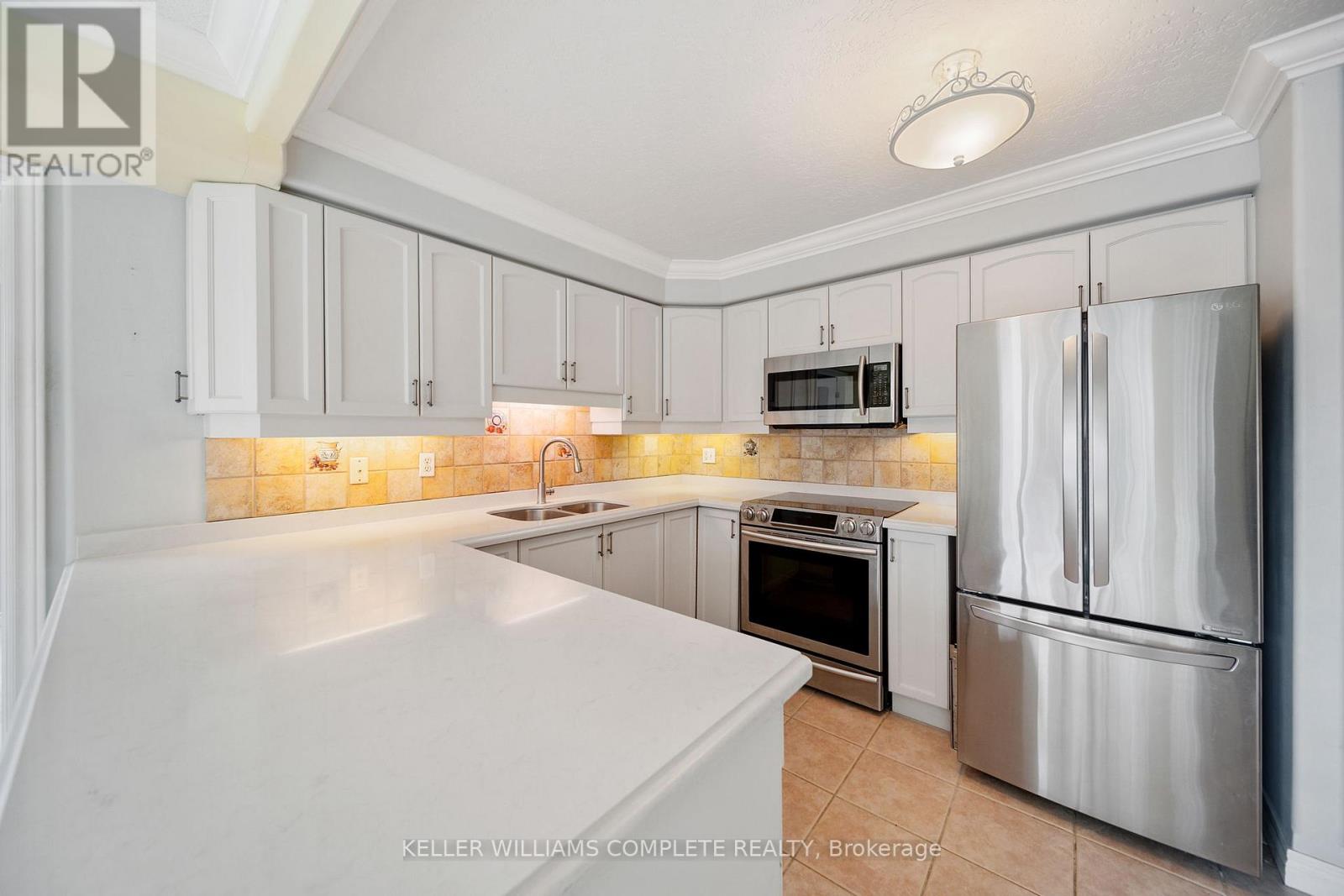 404 - 1272 Ontario Street, Burlington, Ontario  L7S 2L8 - Photo 8 - W12972222
