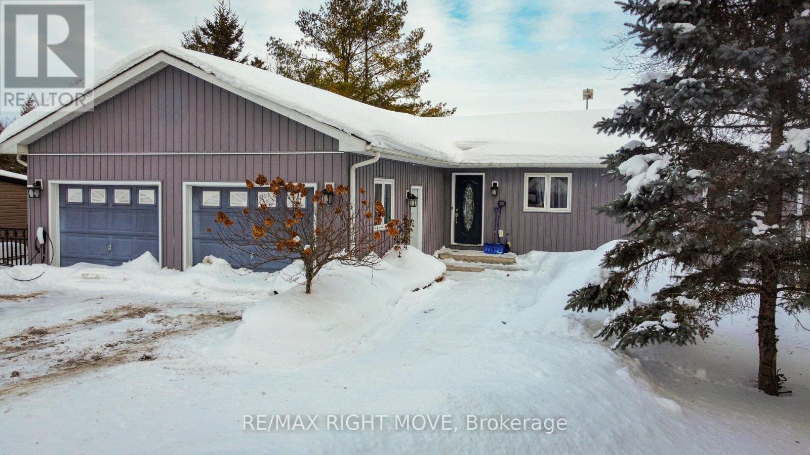 35 Cedar Bay Road, Kawartha Lakes, Ontario  L0K 1B0 - Photo 2 - X12777118