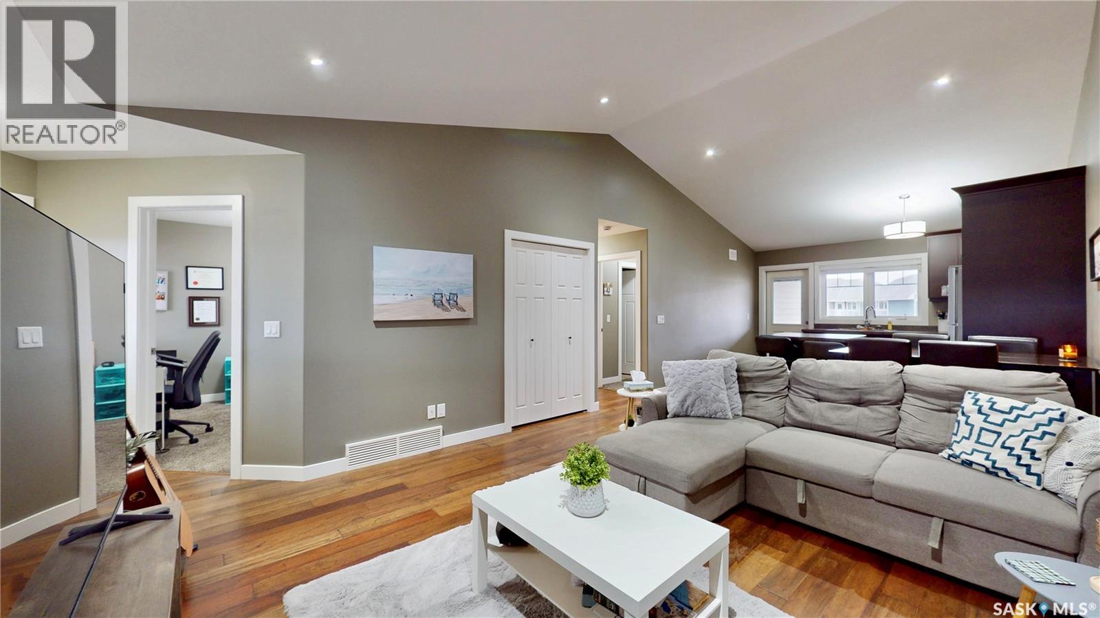 4179 Green Apple Drive, Regina, Saskatchewan  S4V 1S1 - Photo 4 - SK036128