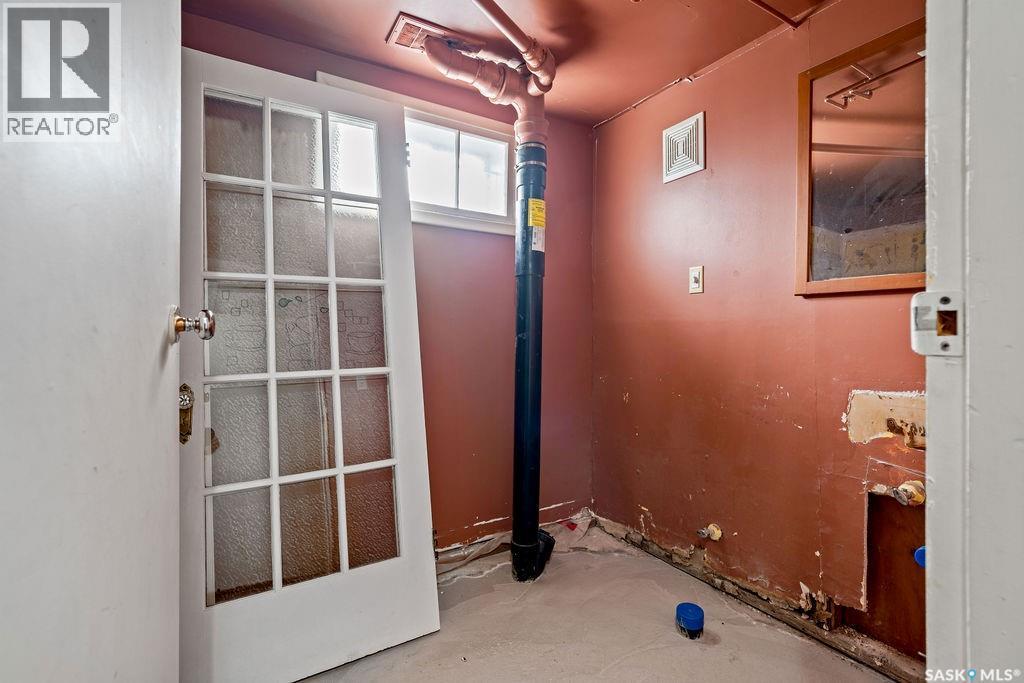 2445 Reynolds Street, Regina, Saskatchewan  S4N 3N8 - Photo 36 - SK036088