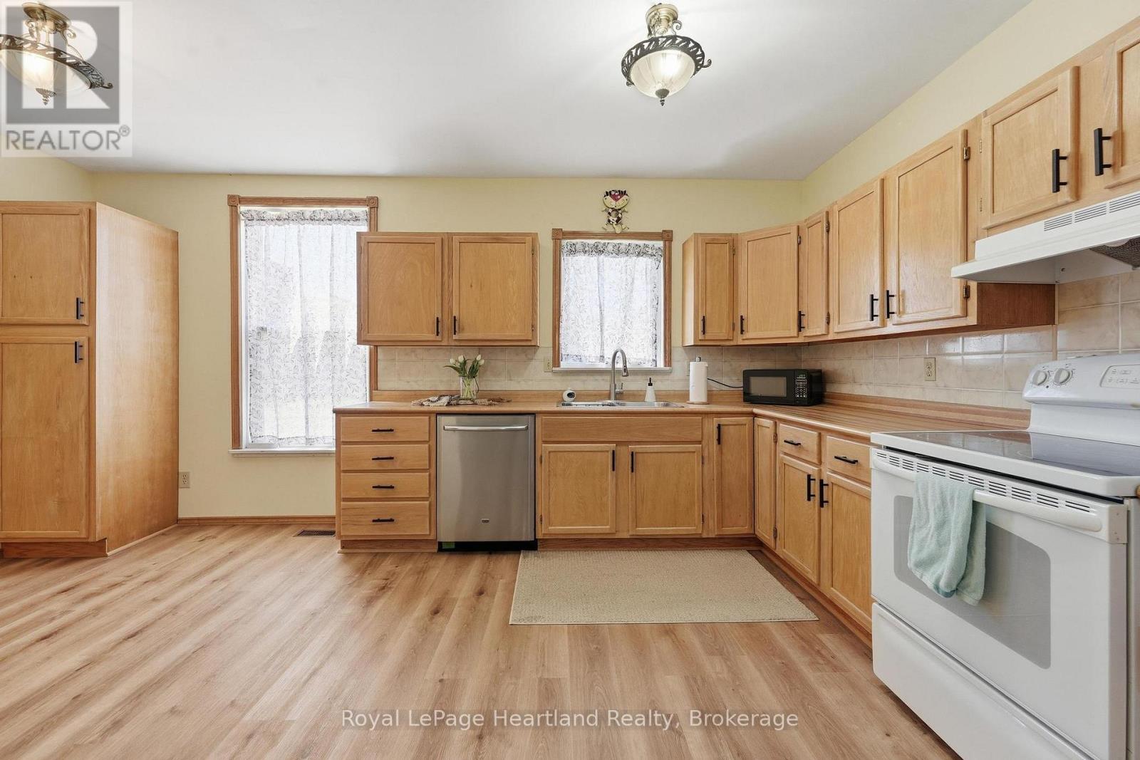 50 Church Street, Goderich, Ontario  N7A 2V4 - Photo 8 - X13134052