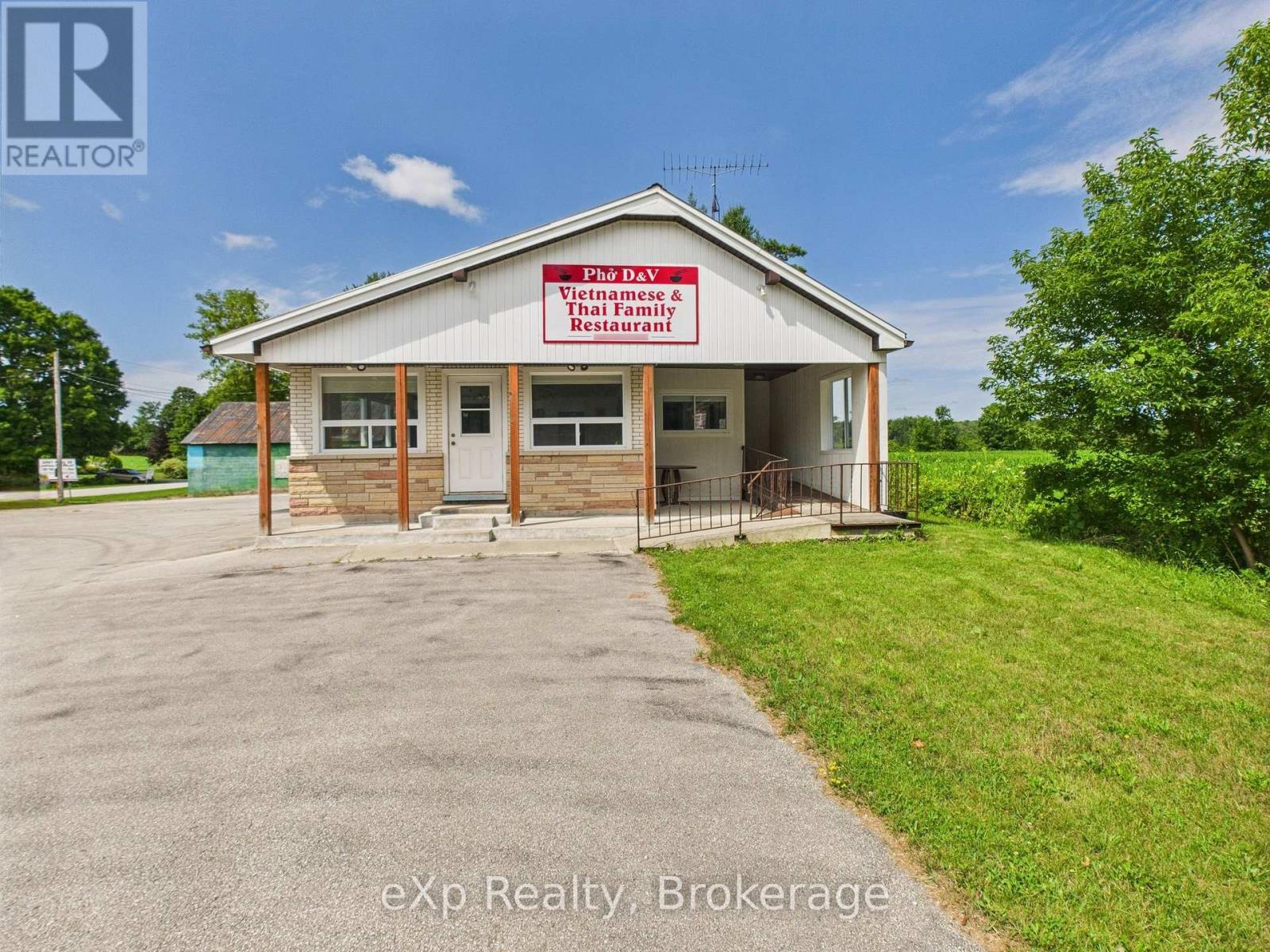 315194 Highway 6, Chatsworth, Ontario  N0H 2V0 - Photo 2 - X13134202