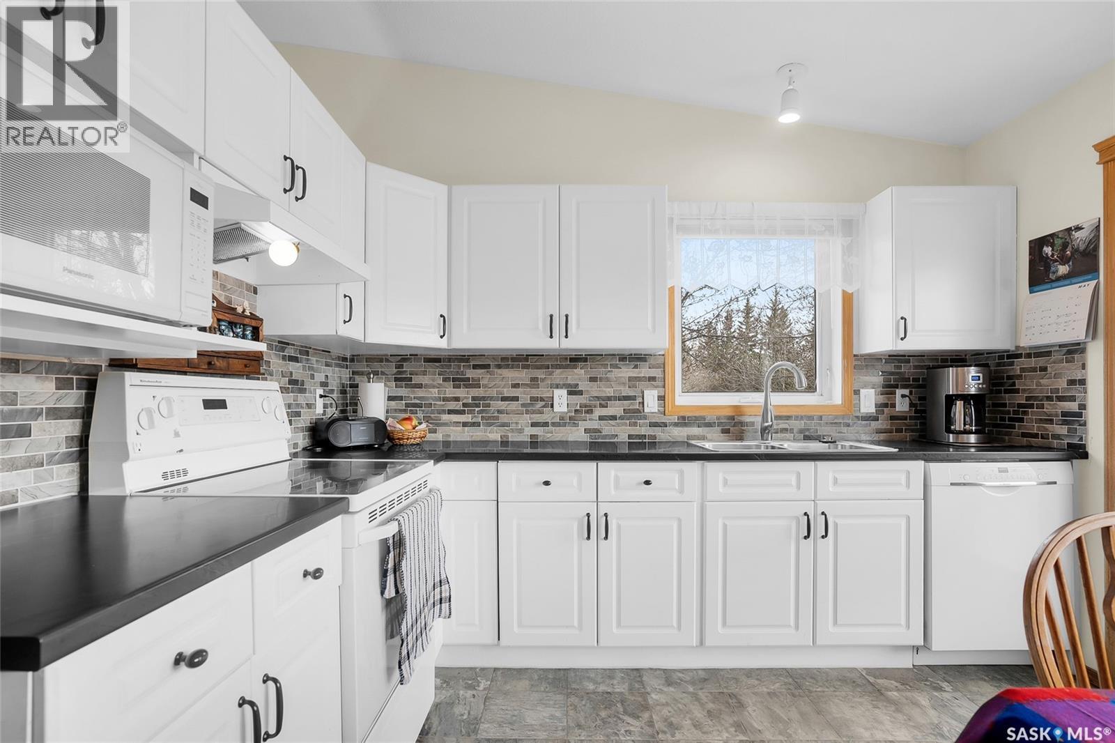 1 135 Pinehouse Drive, Saskatoon, Saskatchewan  S7K 5W1 - Photo 10 - SK036018