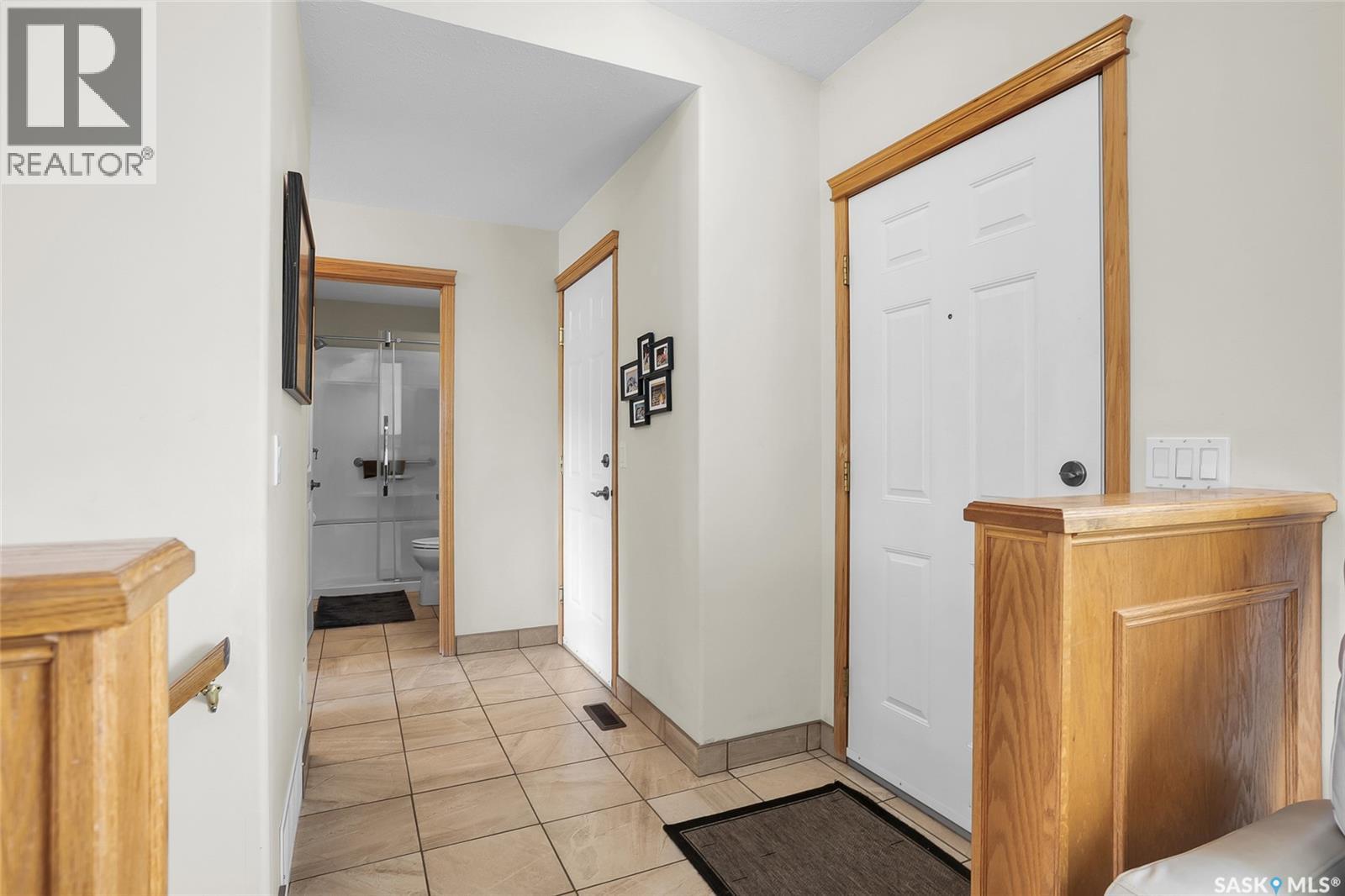 1 135 Pinehouse Drive, Saskatoon, Saskatchewan  S7K 5W1 - Photo 3 - SK036018