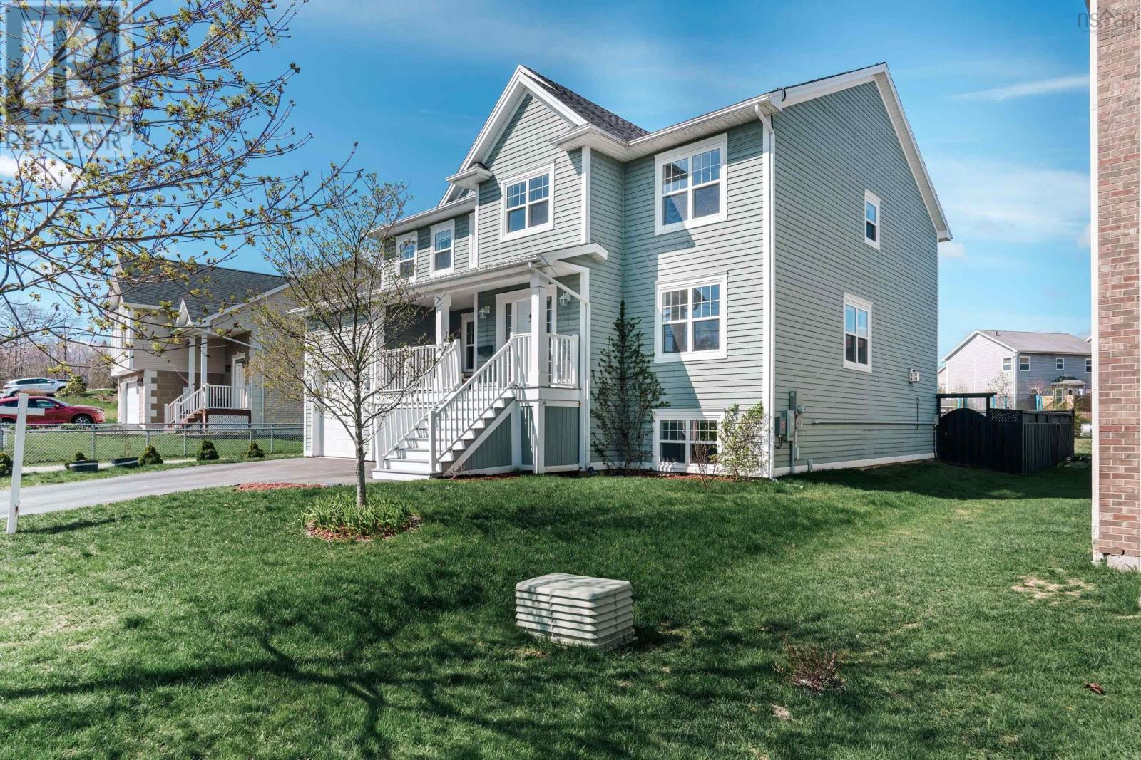 276 Rutledge Street, Bedford, Nova Scotia  B4A 1Y2 - Photo 3 - 202610995