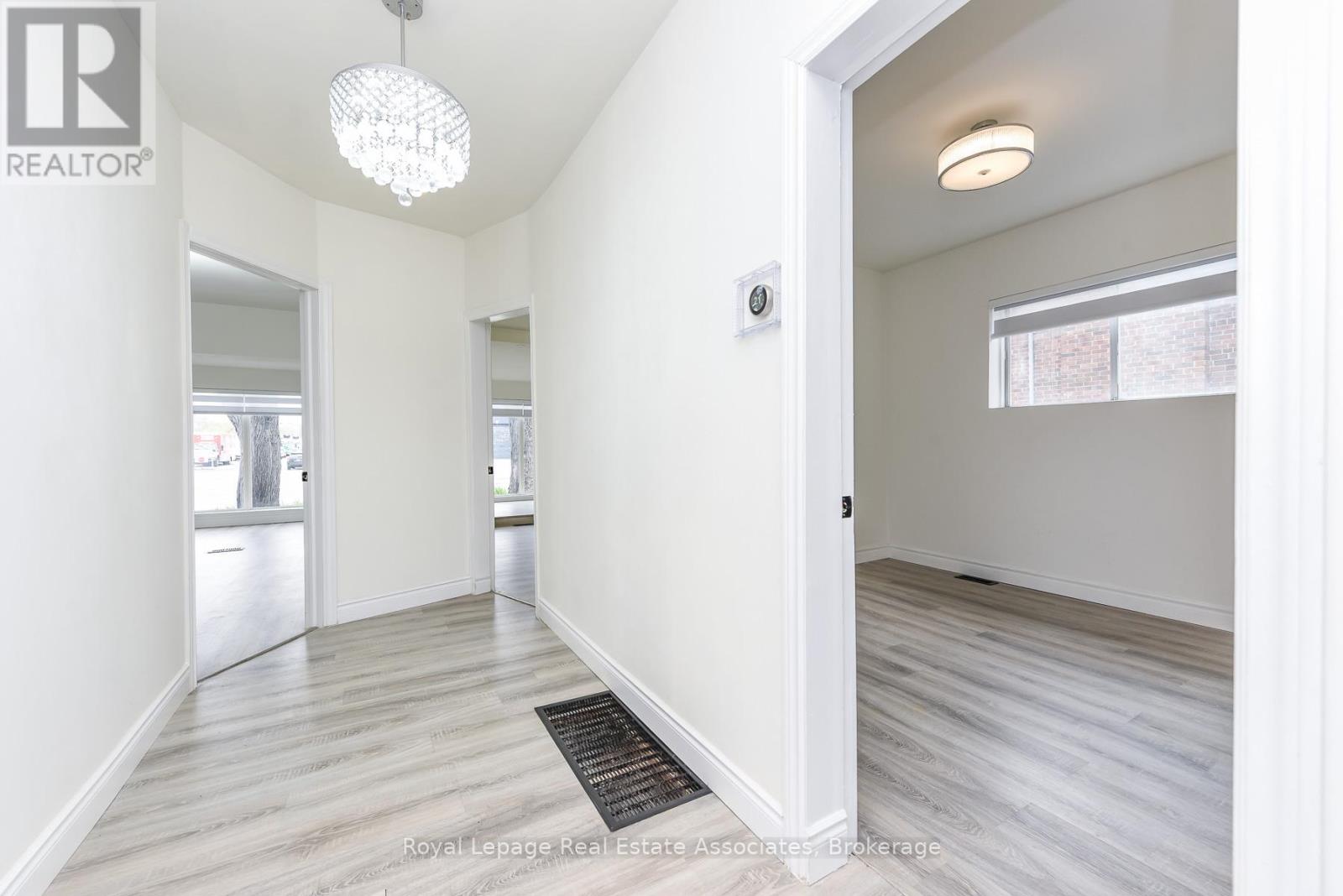 665 Kipling Avenue, Toronto, Ontario  M8Z 5G2 - Photo 16 - W13109256