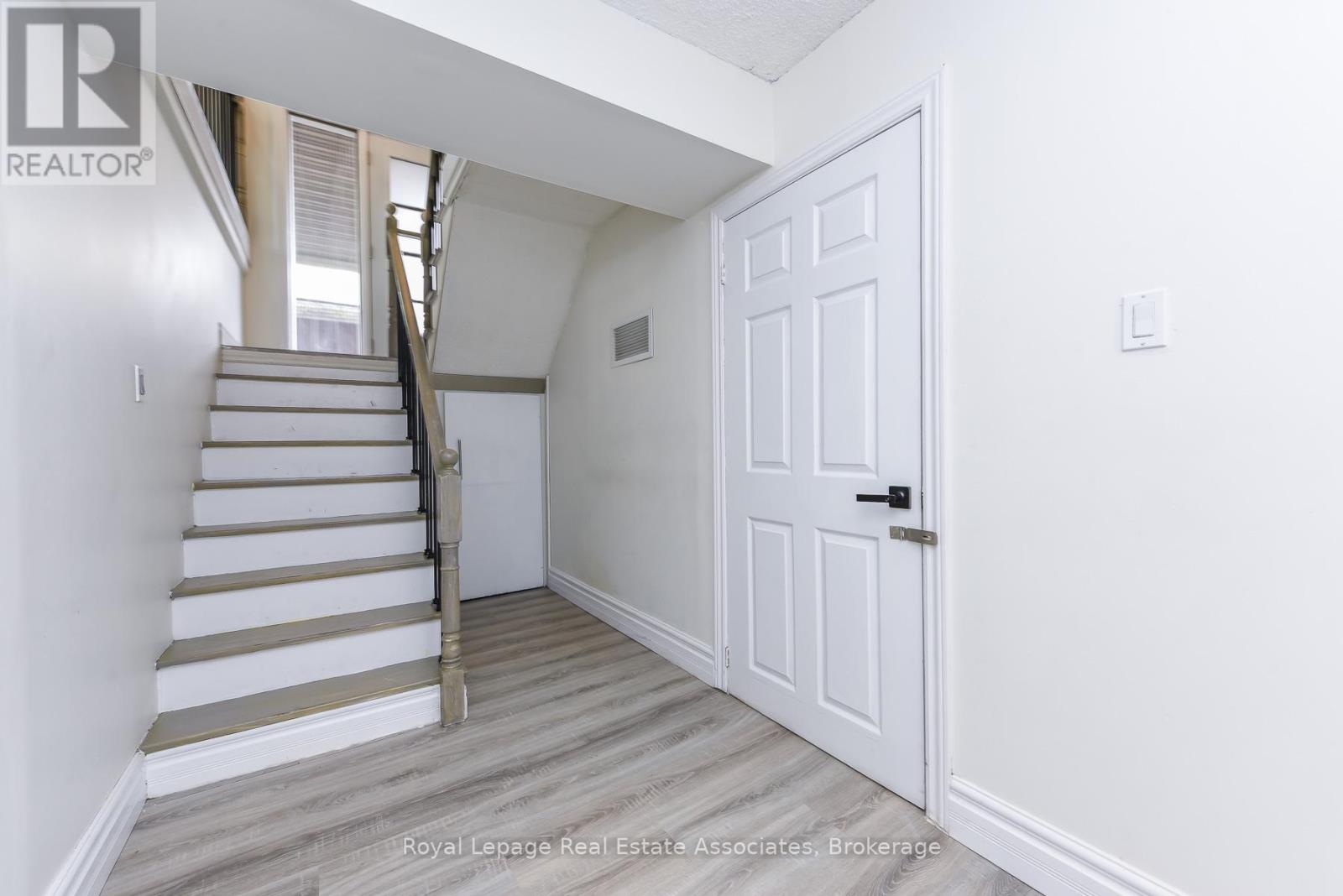 665 Kipling Avenue, Toronto, Ontario  M8Z 5G2 - Photo 33 - W13109256