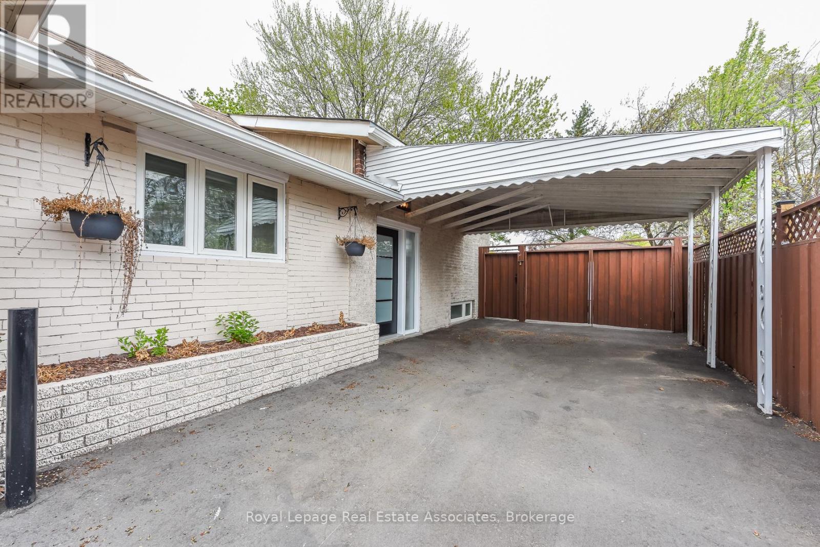 665 Kipling Avenue, Toronto, Ontario  M8Z 5G2 - Photo 35 - W13109256