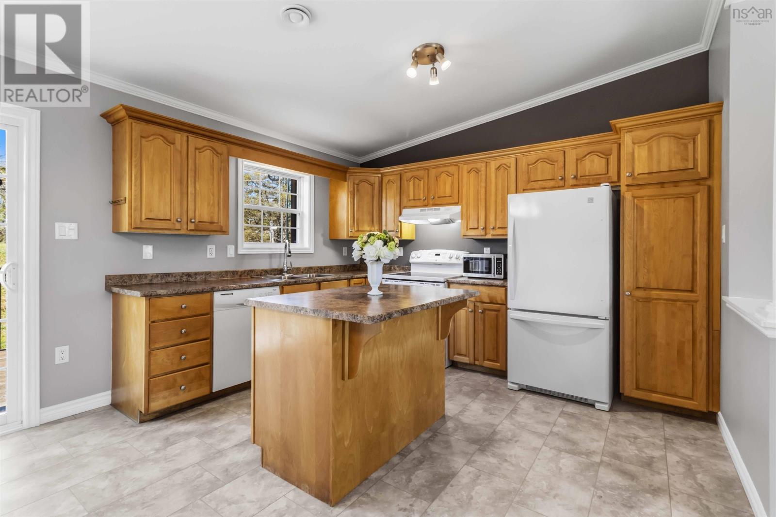 8 Harbour View Drive, Portuguese Cove, Nova Scotia  B3V 1J8 - Photo 11 - 202611026