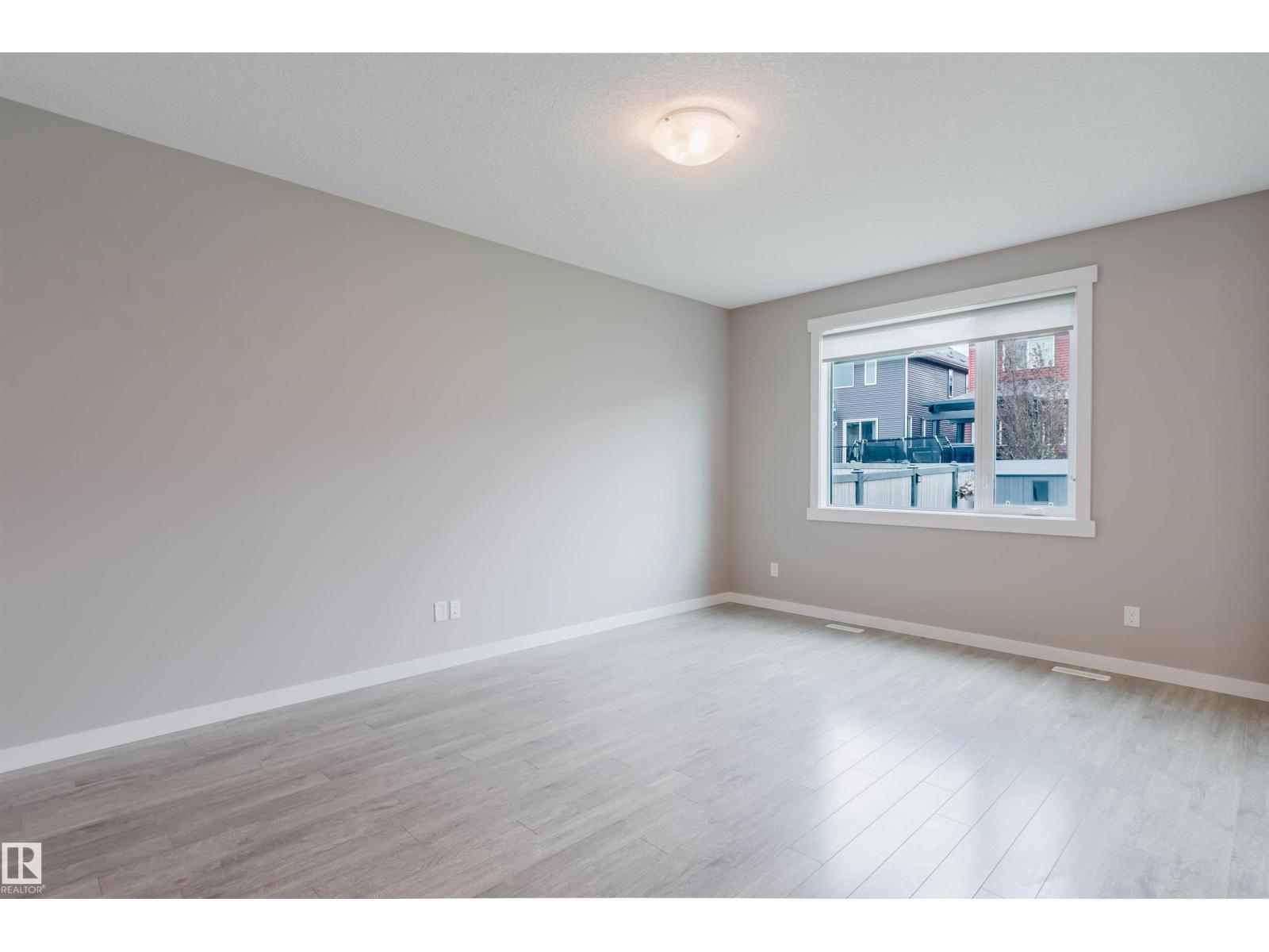 7827 18 Av Sw, Edmonton, Alberta  T6X 0Z8 - Photo 10 - E4487992