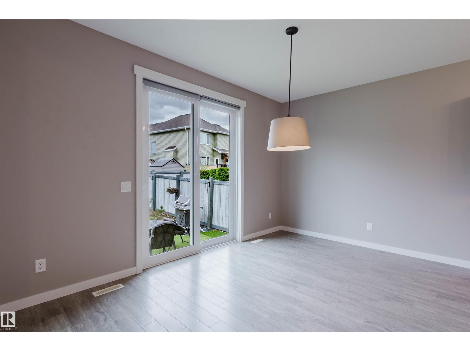 7827 18 Av Sw, Edmonton, Alberta  T6X 0Z8 - Photo 17 - E4487992