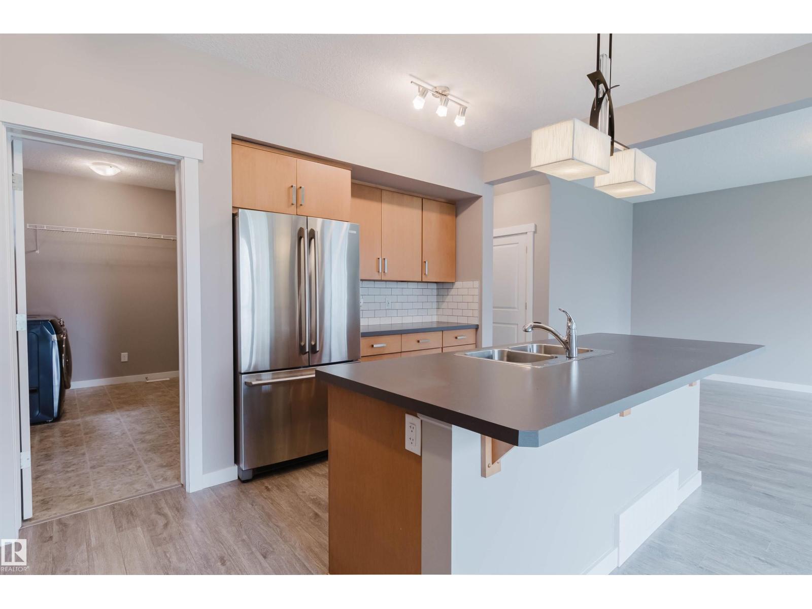 7827 18 Av Sw, Edmonton, Alberta  T6X 0Z8 - Photo 5 - E4487992