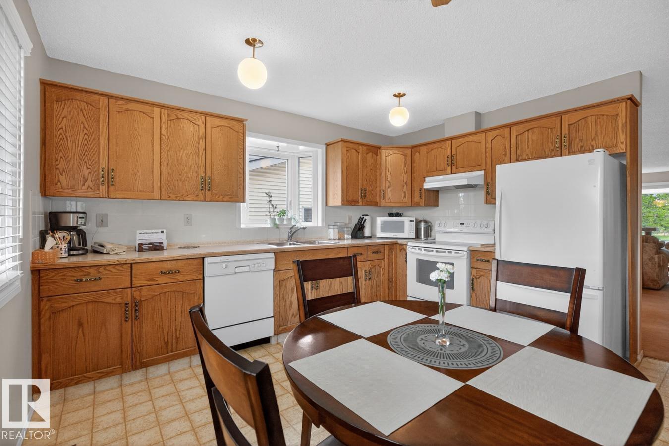 3516 37 St Nw, Edmonton, Alberta  T6L 4Y9 - Photo 11 - E4487997
