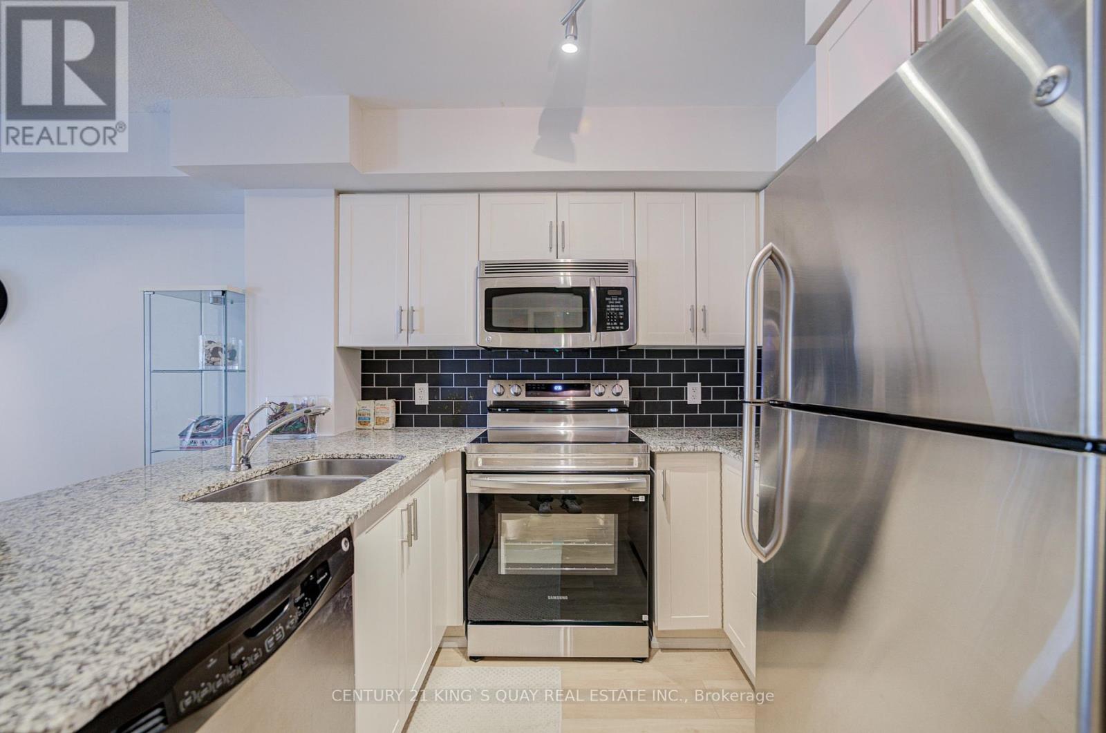 2403 - 2181 Yonge Street, Toronto, Ontario M4S 3H7 - Photo 11 - C13134284