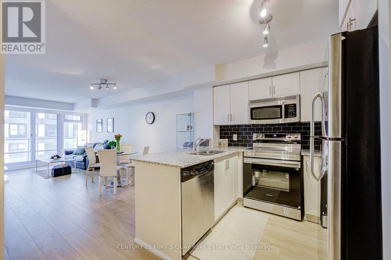 2403 - 2181 Yonge Street, Toronto, Ontario M4S 3H7 - Photo 13 - C13134284