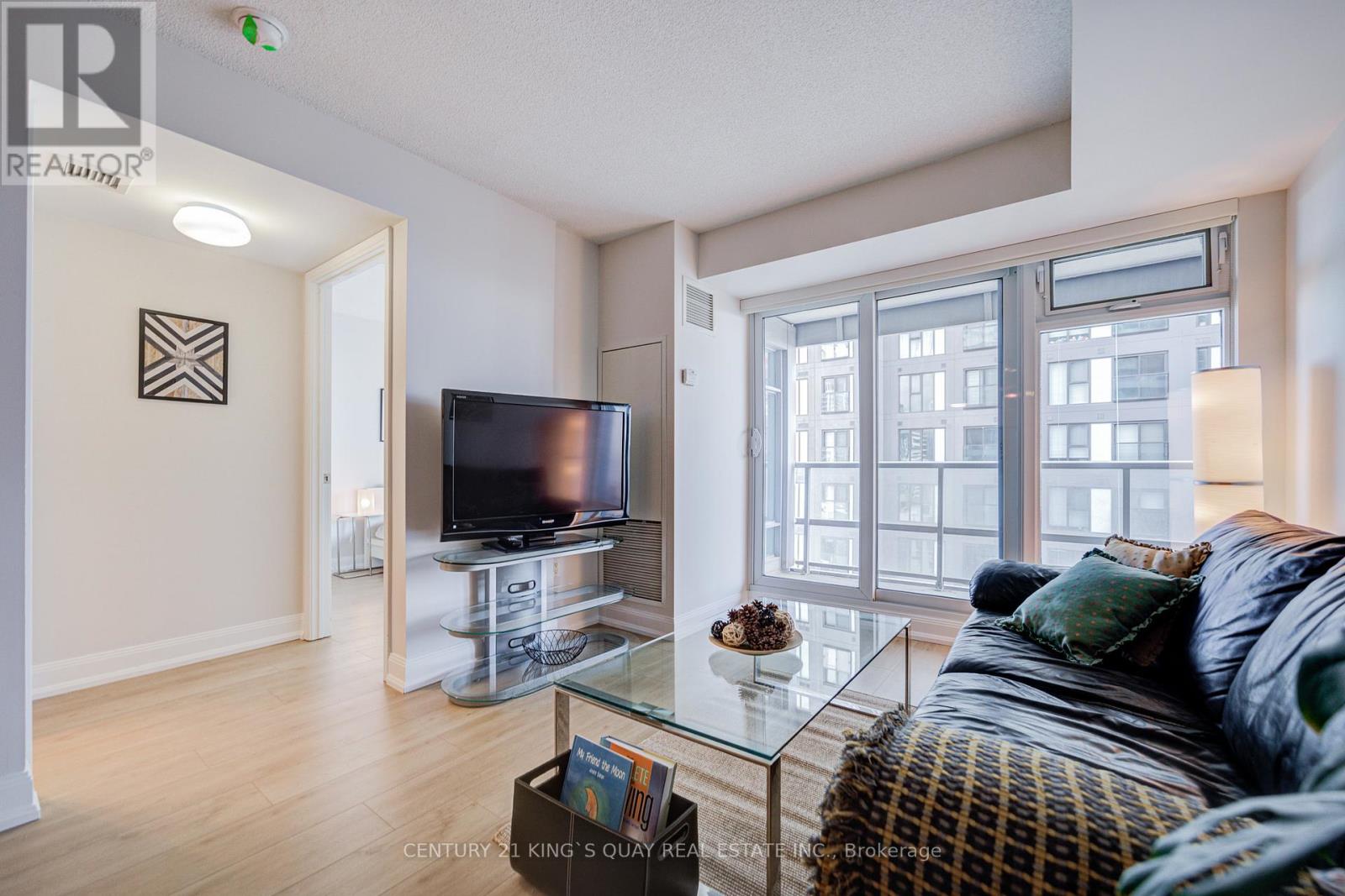 2403 - 2181 Yonge Street, Toronto, Ontario M4S 3H7 - Photo 15 - C13134284
