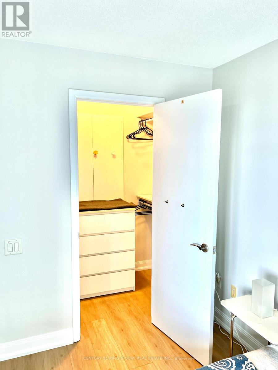 2403 - 2181 Yonge Street, Toronto, Ontario M4S 3H7 - Photo 19 - C13134284