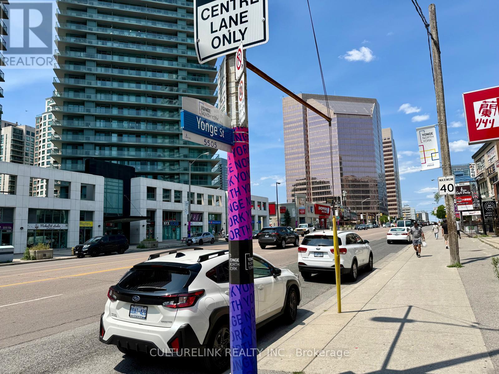 Rear 2nd & 3rd Floor - 5509 Yonge Street, Toronto, Ontario  M2N 5S3 - Photo 13 - C13134402
