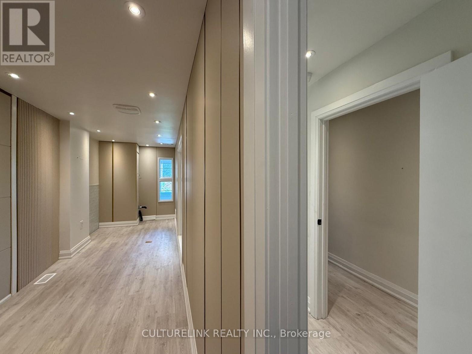 Rear 2nd & 3rd Floor - 5509 Yonge Street, Toronto, Ontario  M2N 5S3 - Photo 3 - C13134402