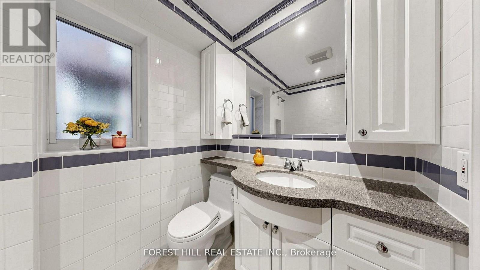 153 Glengrove Avenue W, Toronto, Ontario  M4R 1P1 - Photo 17 - C13134412