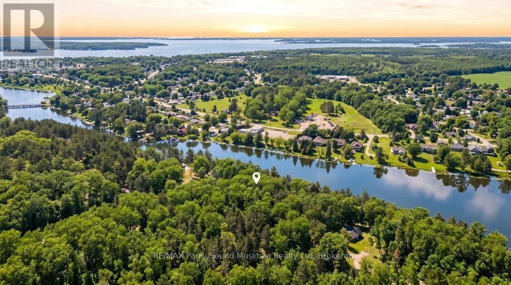 110d Louisa Street, Parry Sound, Ontario  P2A 2V3 - Photo 37 - X12837130