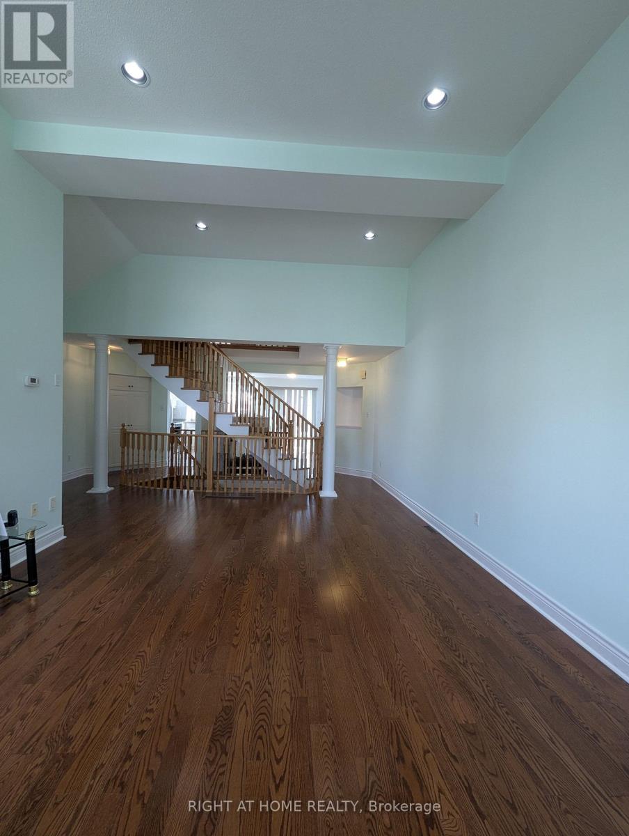 193 Shirley Drive, Richmond Hill, Ontario  L4S 1T3 - Photo 5 - N13132412