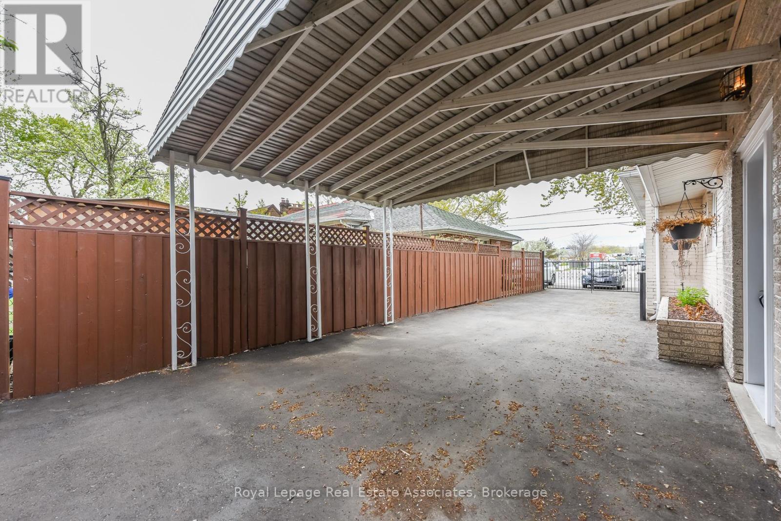 665 Kipling Avenue, Toronto, Ontario  M8Z 5G2 - Photo 40 - W13113140