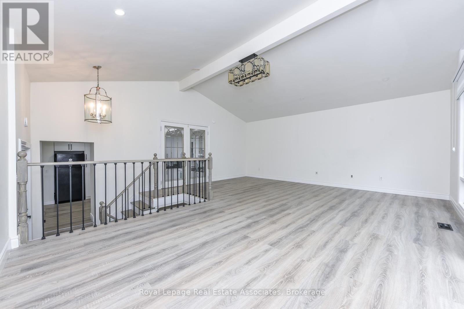 665 Kipling Avenue, Toronto, Ontario  M8Z 5G2 - Photo 9 - W13113140