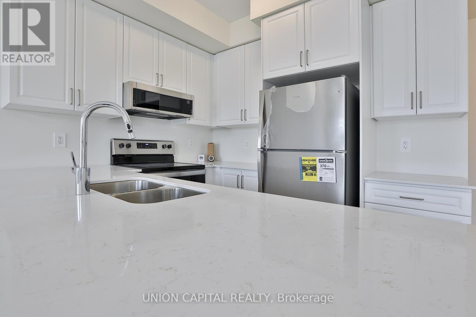 330 - 1695 Dersan Street, Pickering, Ontario  L1X 0S9 - Photo 7 - E13134260