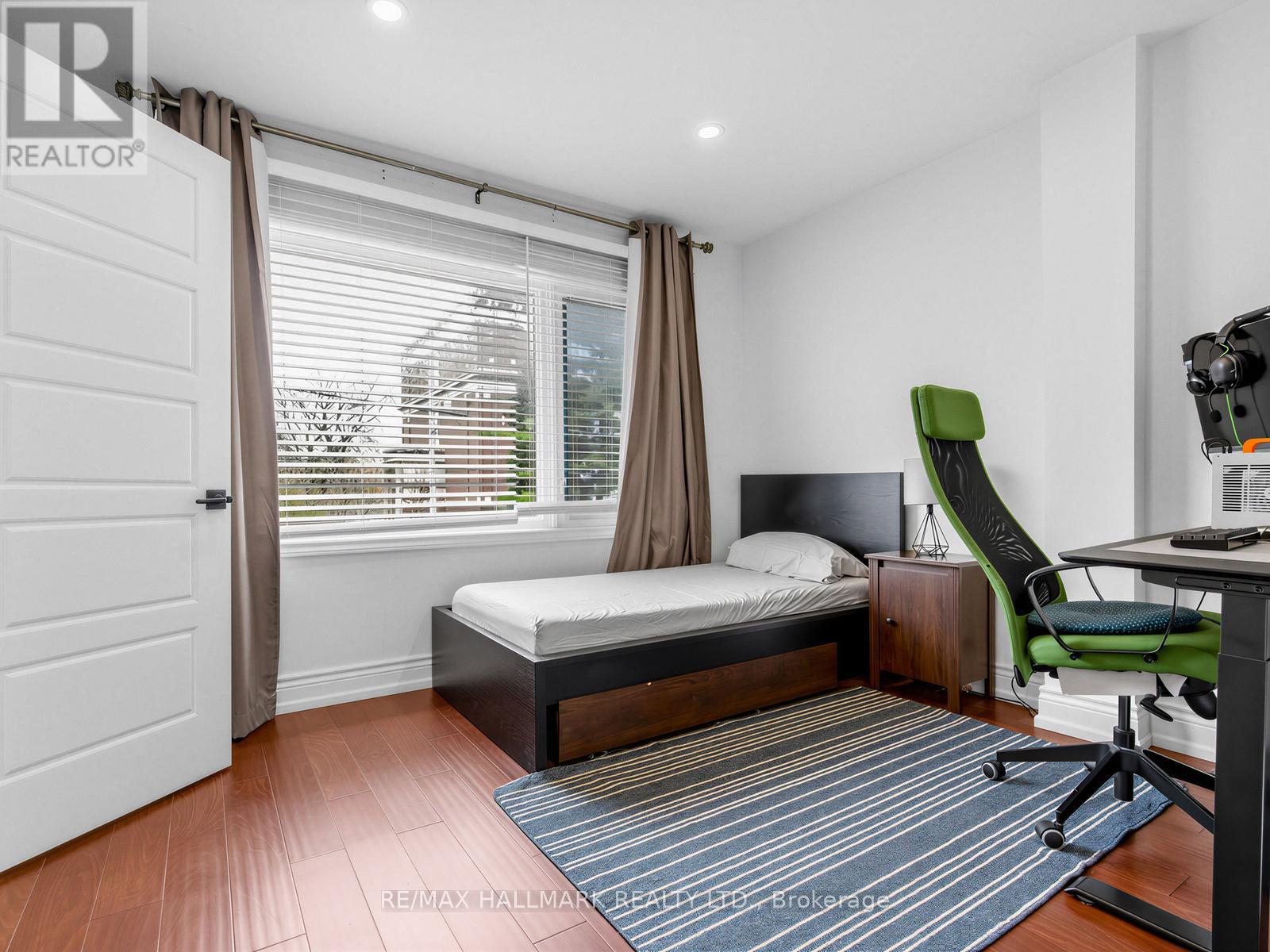 64 Donlands Avenue, Toronto, Ontario  M4J 3N8 - Photo 20 - E13134298