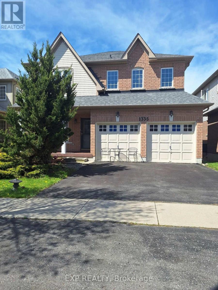 1335 LANGLEY CIRCLE, Oshawa, Ontario