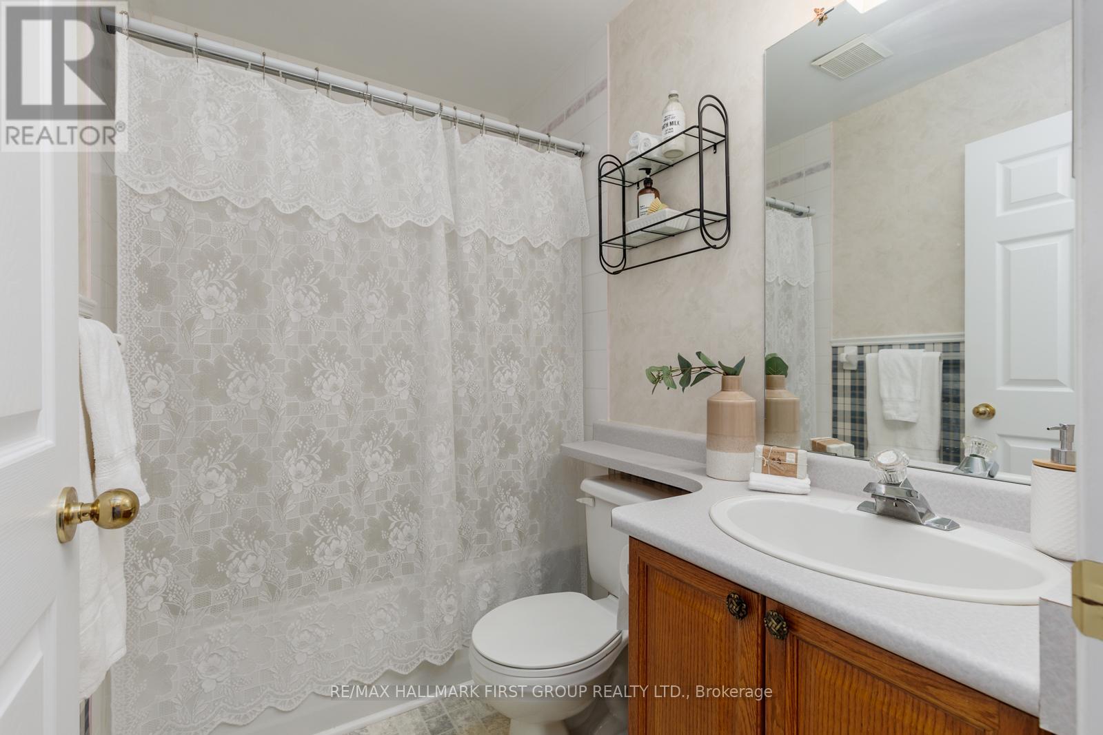 5a Fairway Drive, Clarington, Ontario  L1B 1B6 - Photo 24 - E13134366