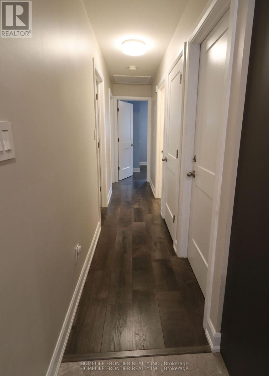 59 Dowswell Drive, Toronto, Ontario  M1B 1H5 - Photo 7 - E13134400
