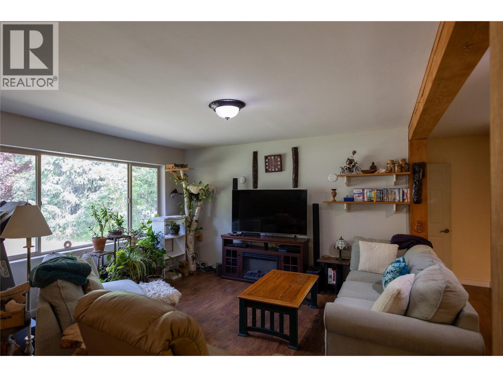 3637 6 Highway, Passmore, British Columbia  V0G 2J0 - Photo 14 - 10387293