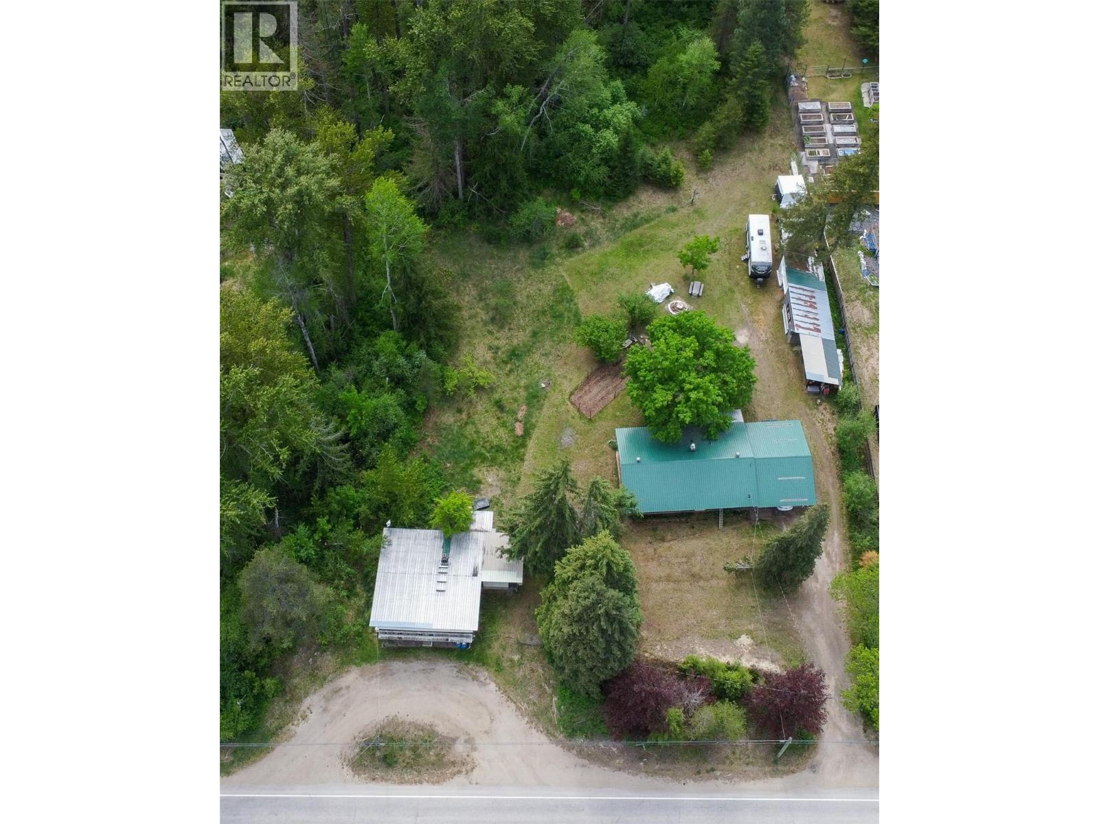 3637 6 Highway, Passmore, British Columbia  V0G 2J0 - Photo 2 - 10387293