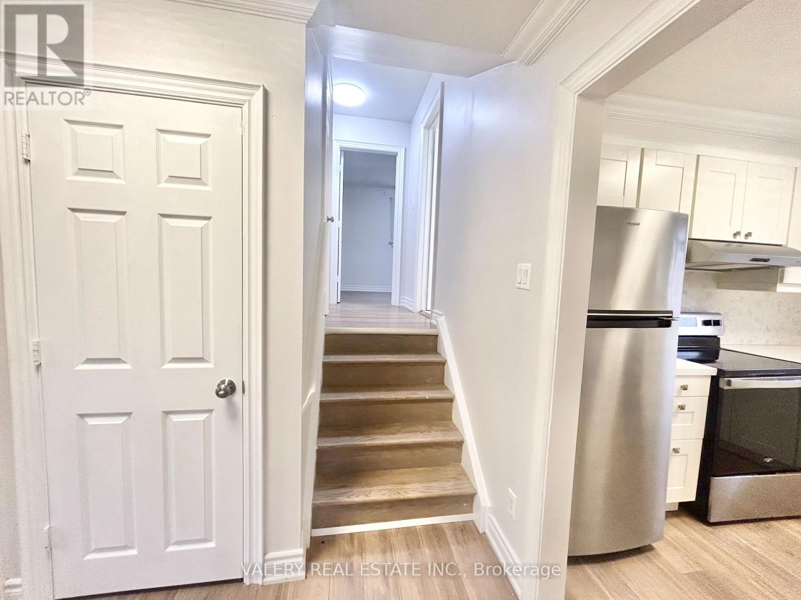 Main - 69 Maplegrove Avenue, Bradford West Gwillimbury (Bradford), Ontario  L3Z 1R9 - Photo 3 - N13134266