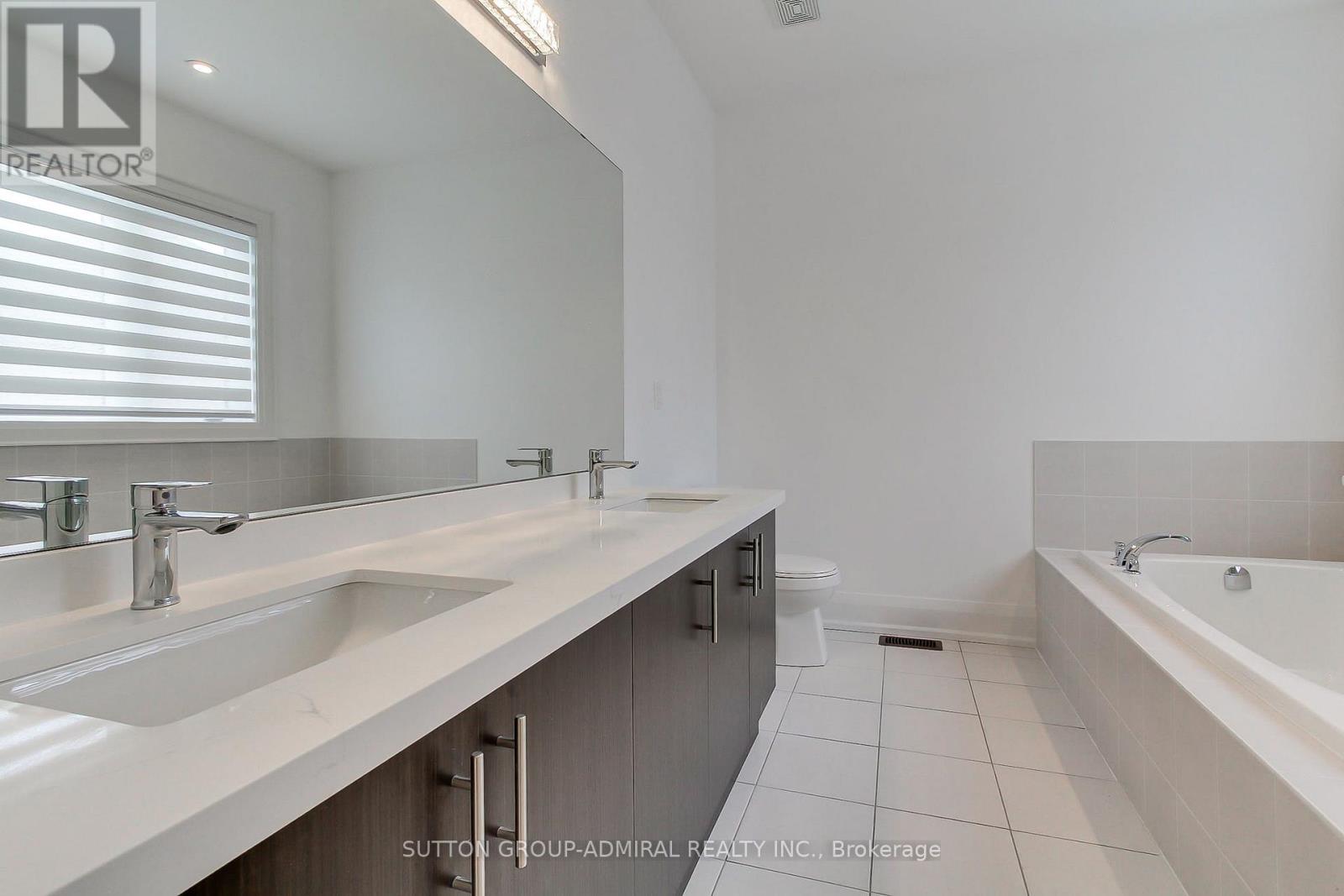 249 Inverness Way, Bradford West Gwillimbury (Bradford), Ontario  L3Z 0W7 - Photo 21 - N13134322