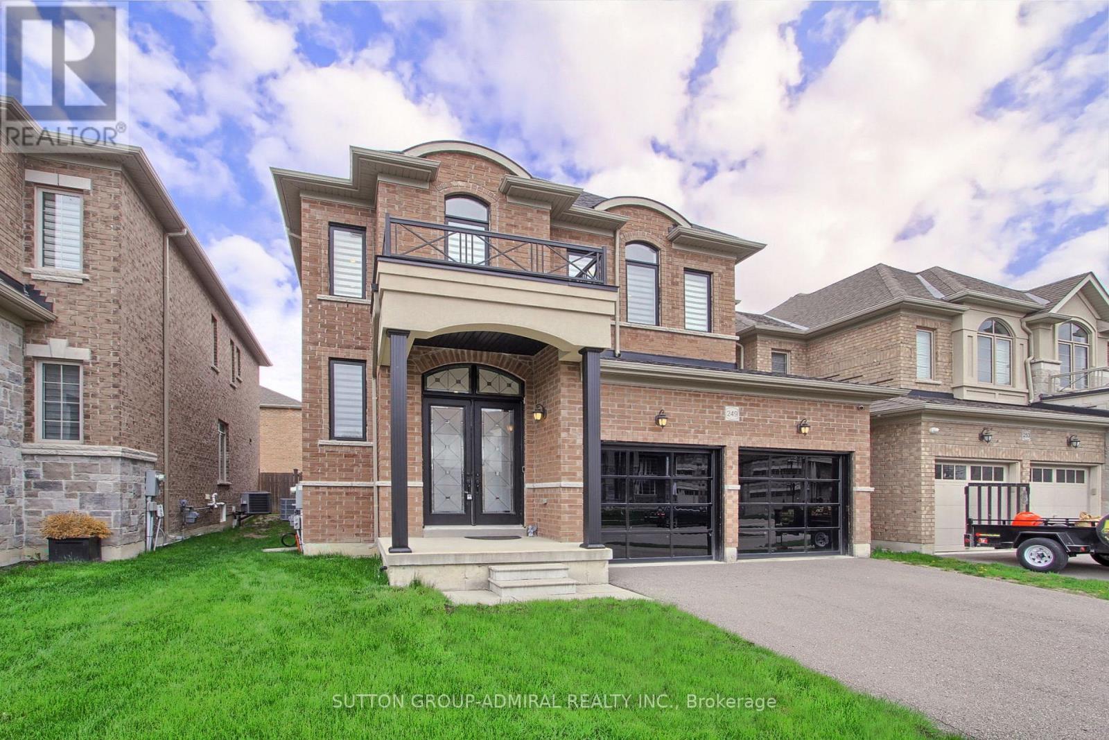 249 Inverness Way, Bradford West Gwillimbury (Bradford), Ontario  L3Z 0W7 - Photo 3 - N13134322
