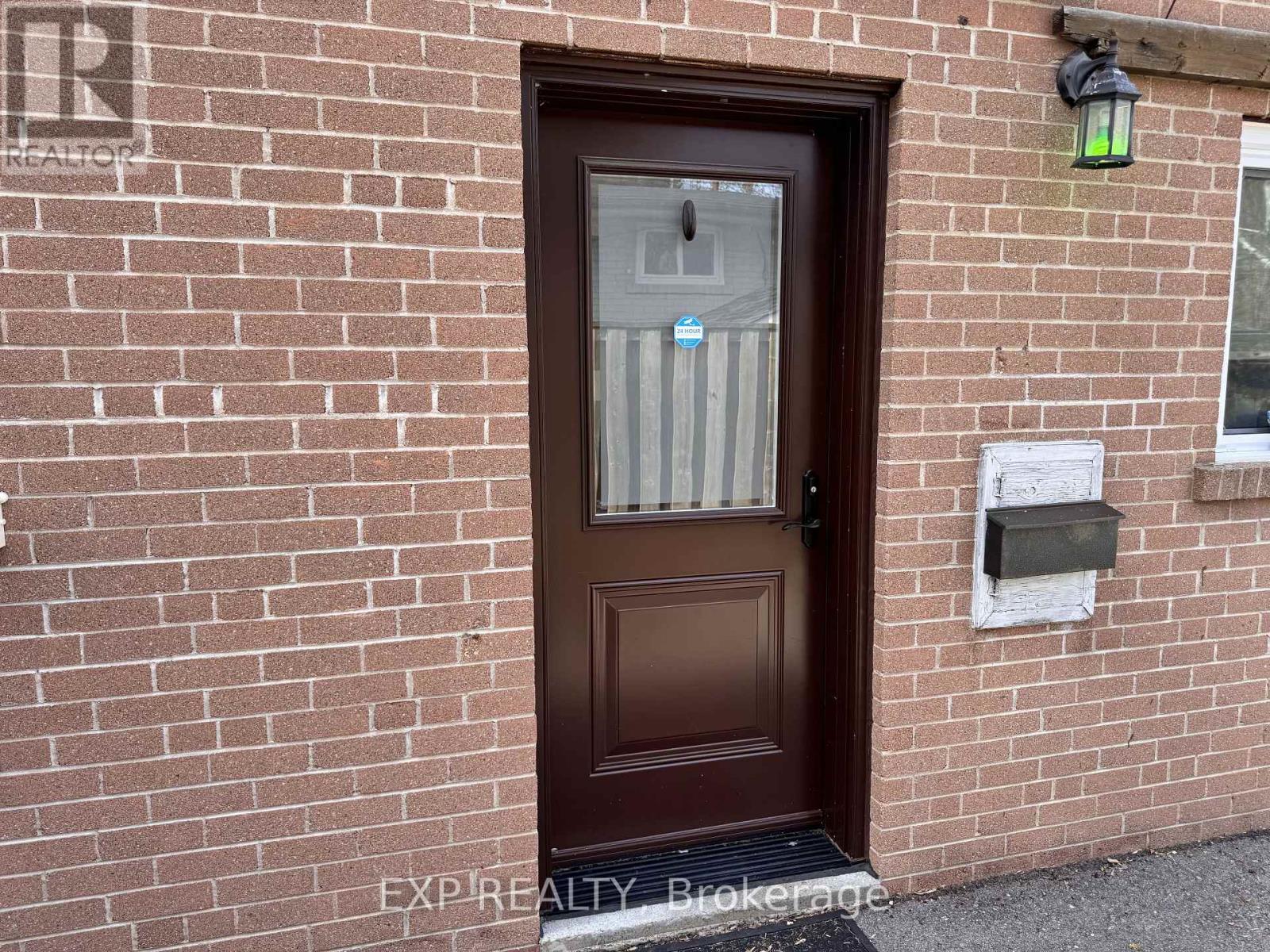 16 Haida Drive, Aurora, Ontario  L4G 3C7 - Photo 15 - N13134424