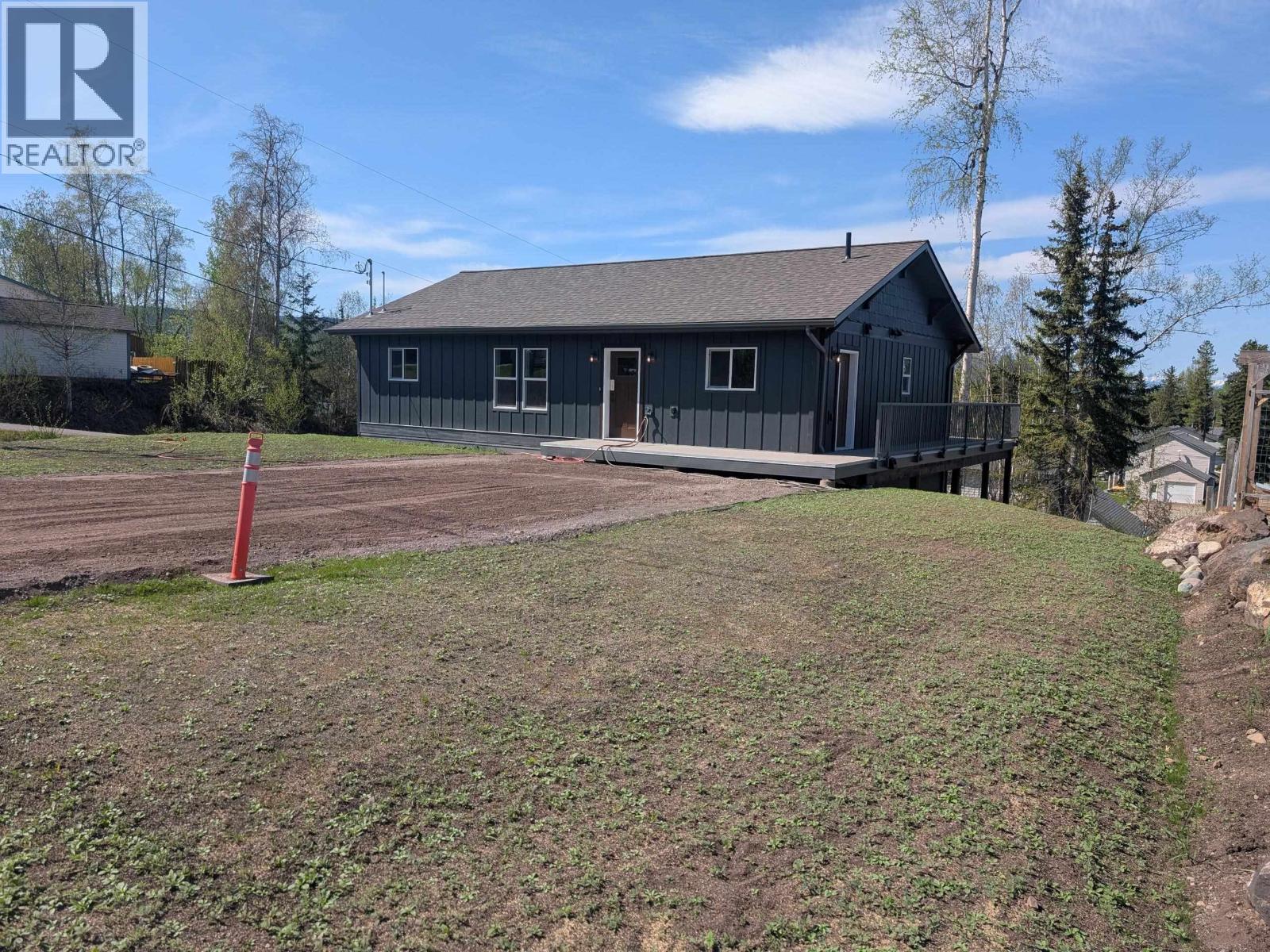 1498 Chestnut Street, Telkwa, British Columbia  V0J 2X0 - Photo 3 - R3077682