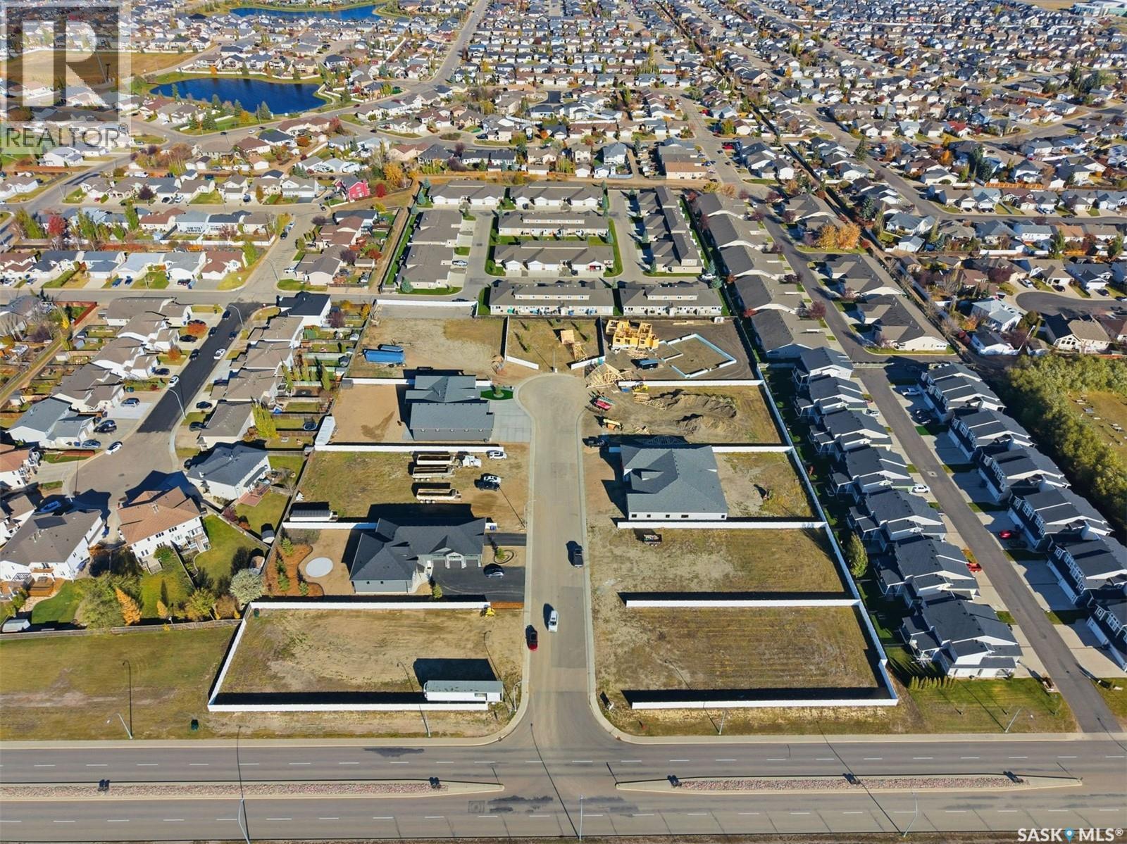 7 Loewen Court, Warman, Saskatchewan  S0K 0A1 - Photo 44 - SK034591