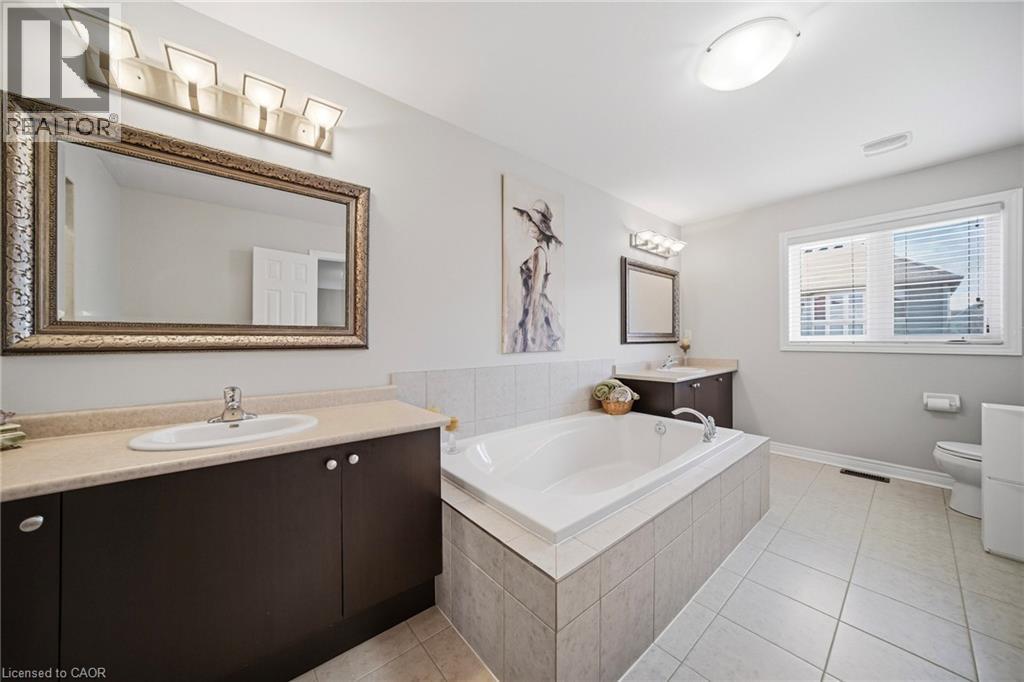884 Stoutt Crescent, Milton, Ontario  L9T 7R1 - Photo 35 - 40830658