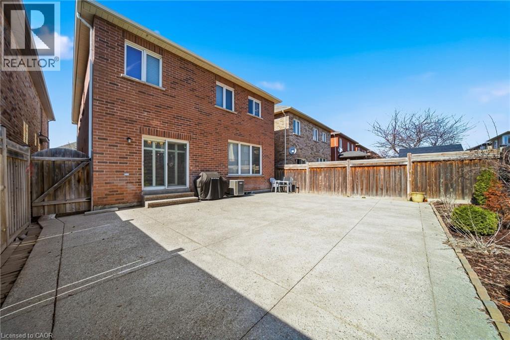 884 Stoutt Crescent, Milton, Ontario  L9T 7R1 - Photo 44 - 40830658