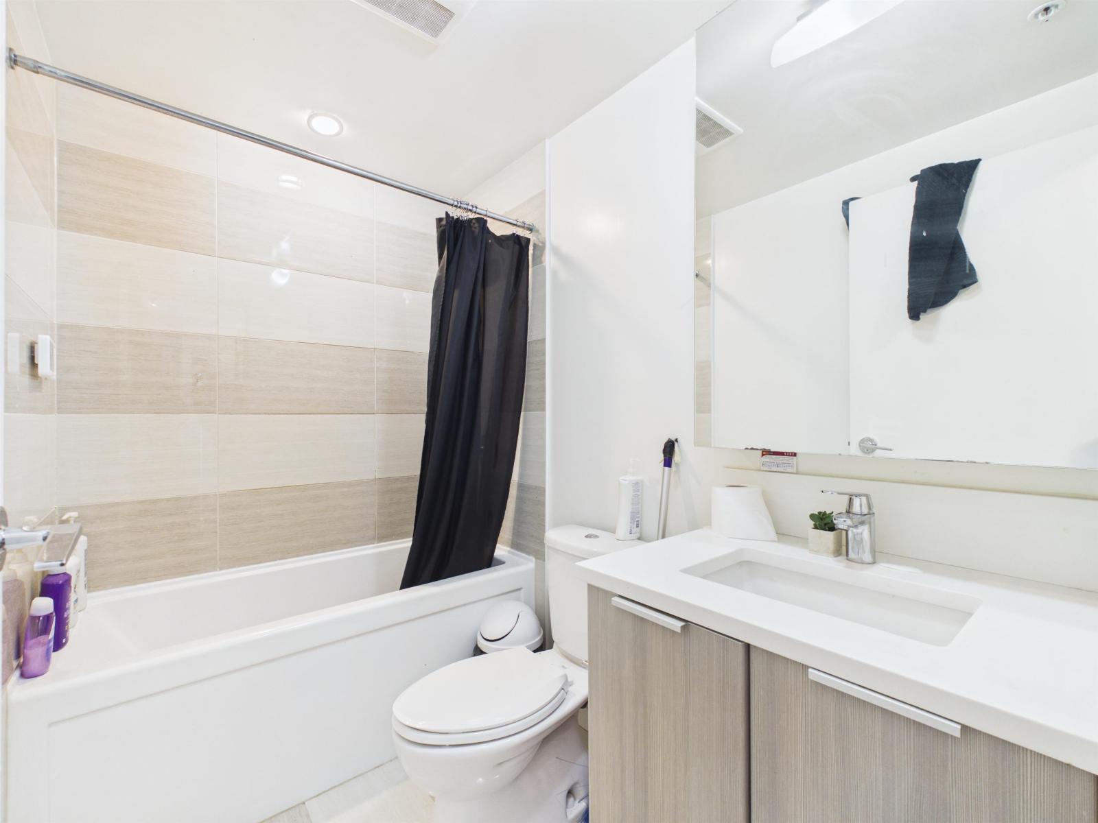 2811 13308 Central Avenue, Surrey, British Columbia  V3T 0M4 - Photo 11 - R3122343