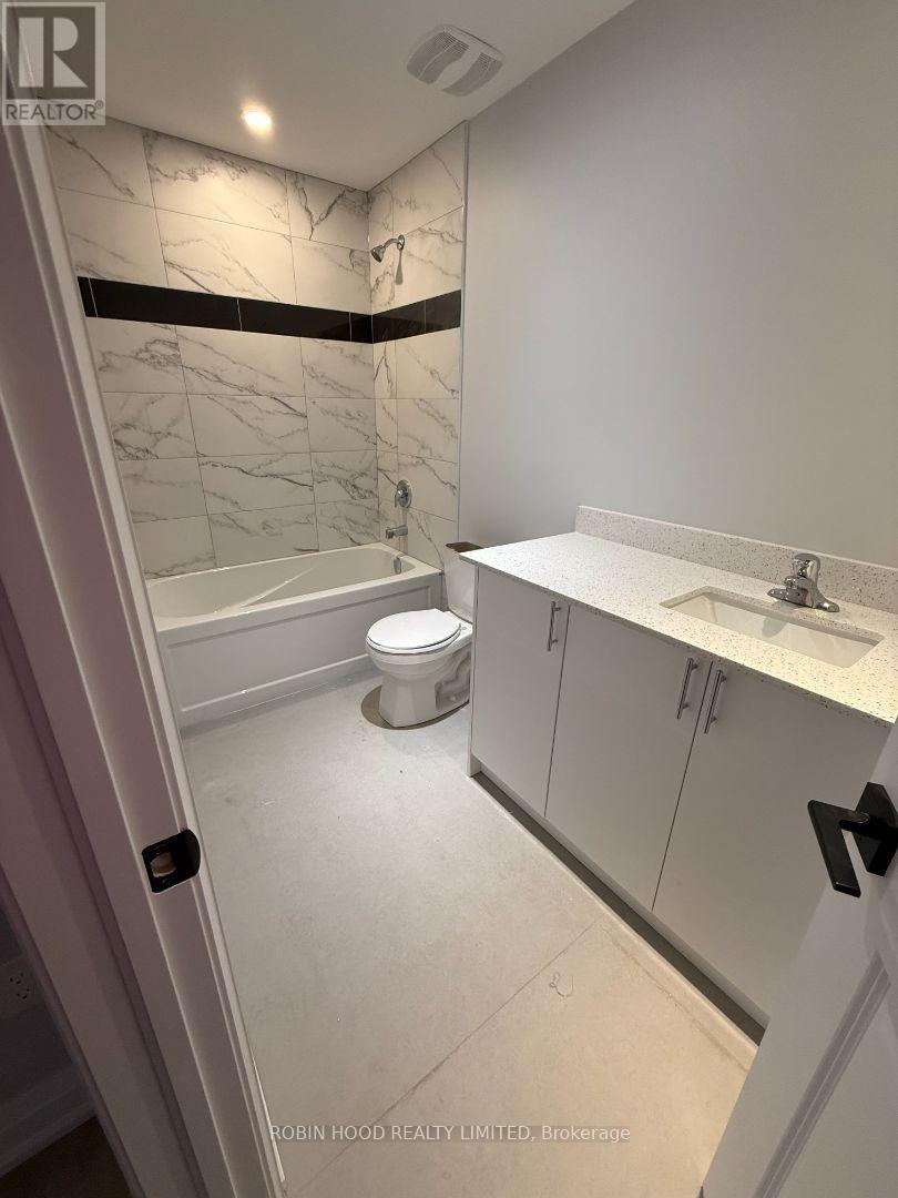 Unit 201 - 60 Donald Street, Barrie (Queen's Park), Ontario  L4N 1E3 - Photo 11 - S13134068