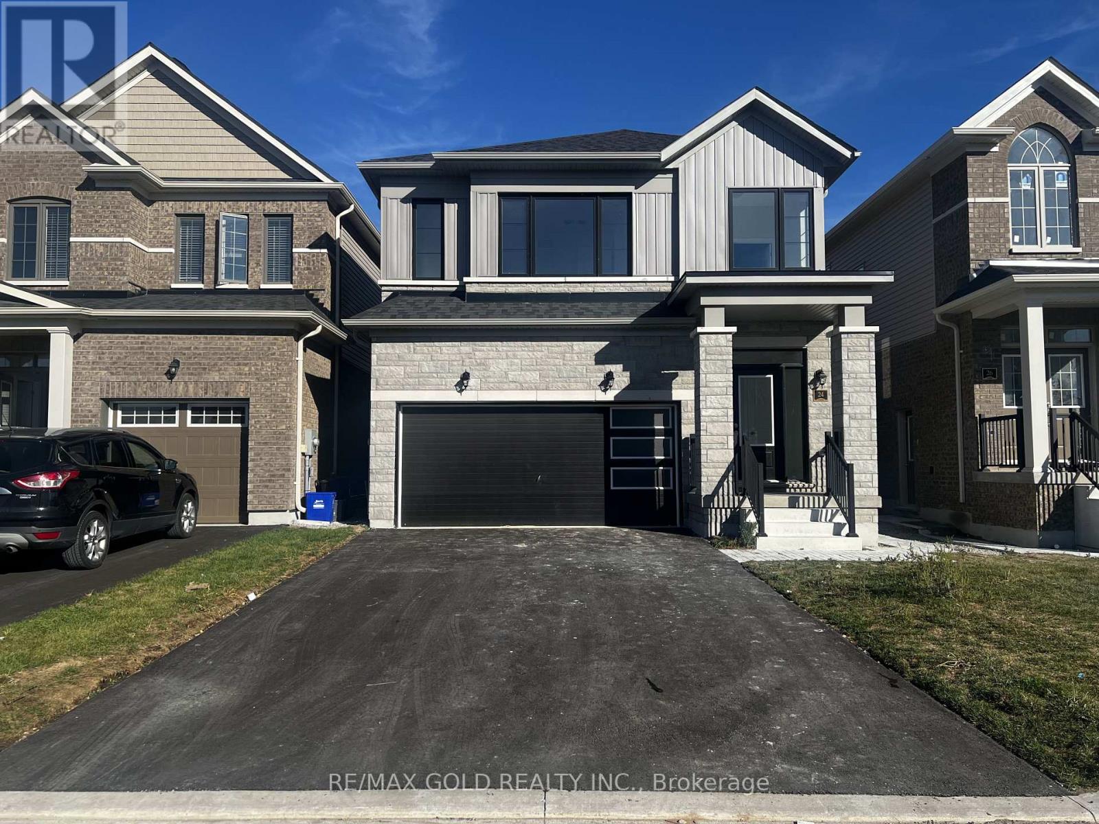 24 HYLTON DRIVE, barrie, Ontario