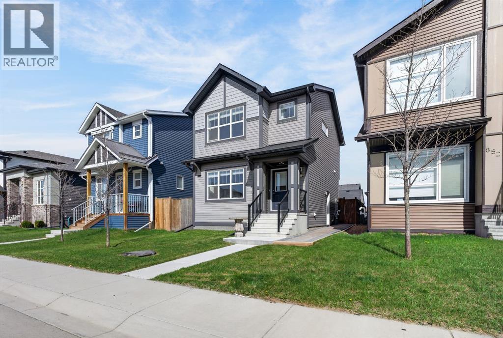848 Chinook Gate Parade Sw, Airdrie, Alberta  T0M 0E0 - Photo 1 - A2311321