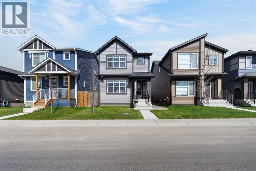 848 Chinook Gate Parade Sw, Airdrie, Alberta  T0M 0E0 - Photo 2 - A2311321