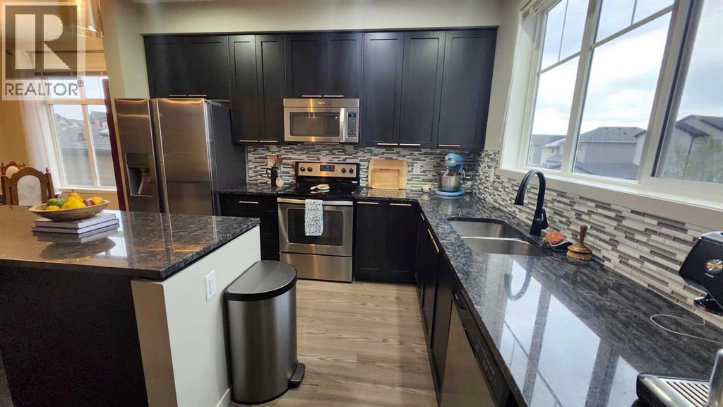 113 Copperpond Row SE, Calgary, Alberta  T2Z 1H3 - Photo 6 - A2302891