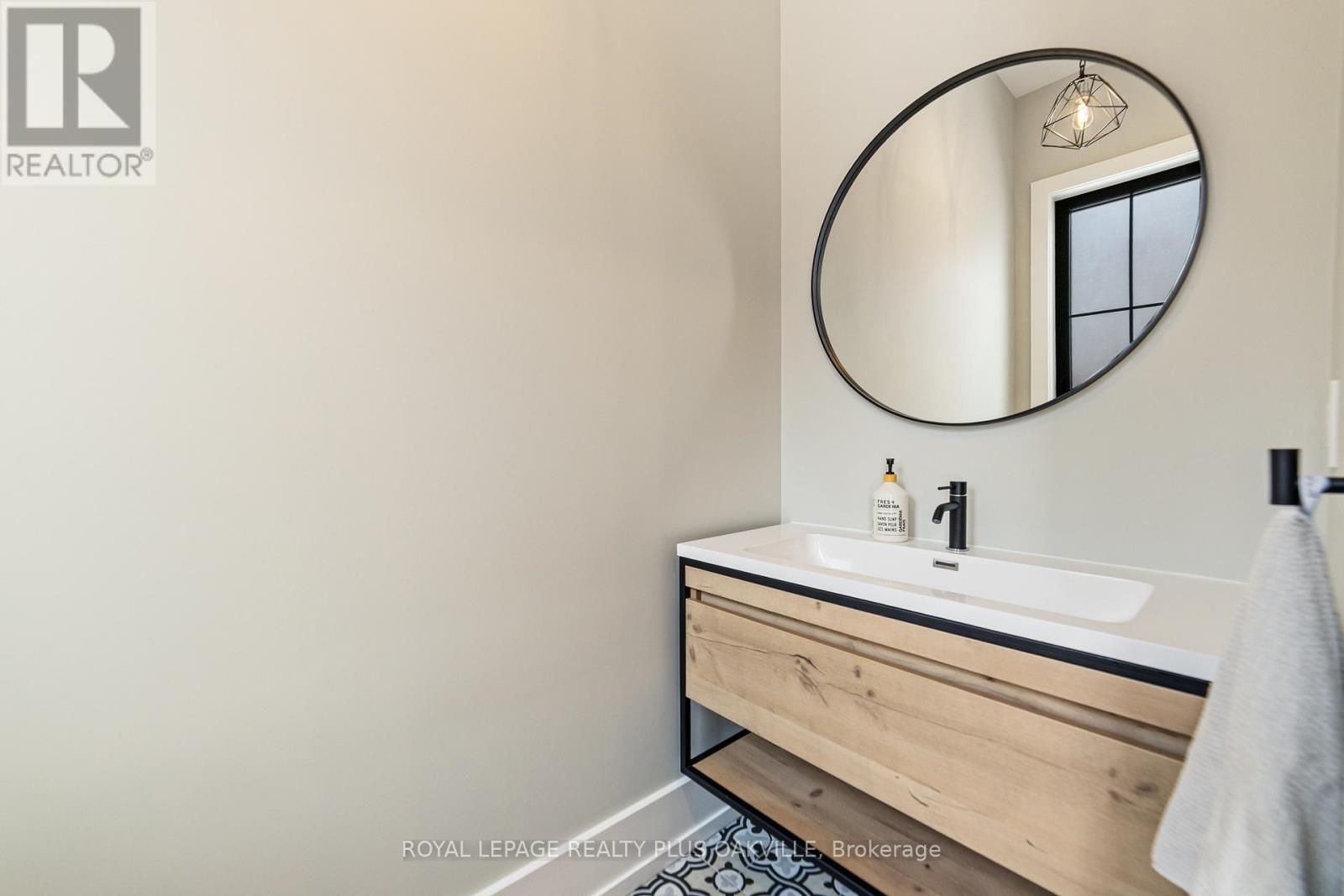 2057 Salvator Boulevard, Oakville, Ontario  L6L 1M9 - Photo 11 - W13134010